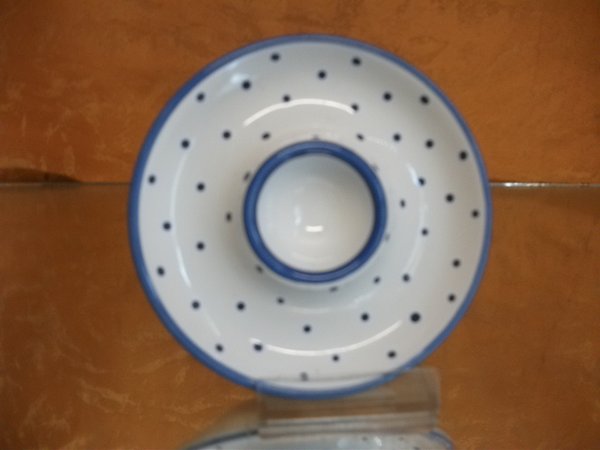 Eierbecher mit Ablage von Gmunder Keramik blaue Tupfen